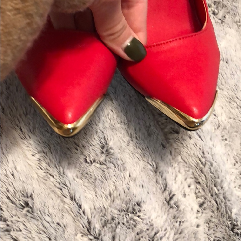 Red pointed heels - Picture 5 of 5